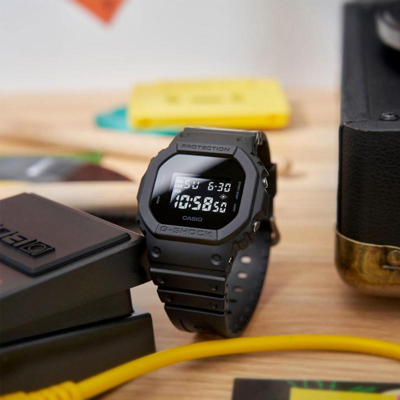 Наручные часы  Casio  G-Shock Casio DW-5600UBB-1E (фото 6)