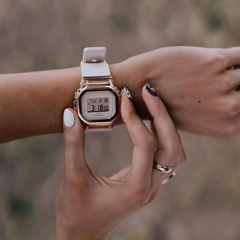 Наручные часы  Casio  G-Shock Casio GM-S5600UPG-4E (фото 2)