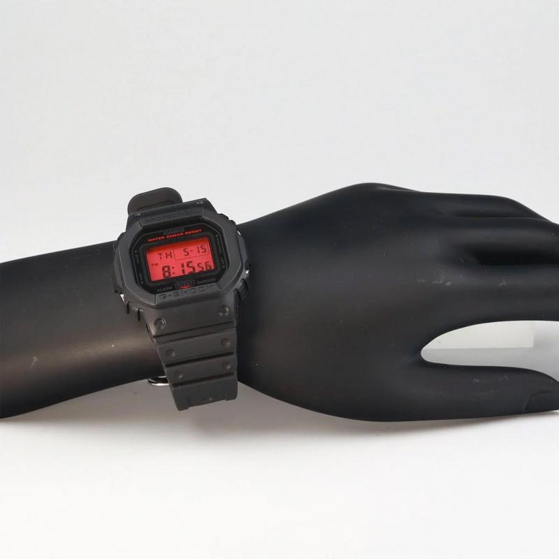 Наручные часы  Casio  G-Shock Casio DW-5600BBR-1E (фото 6)