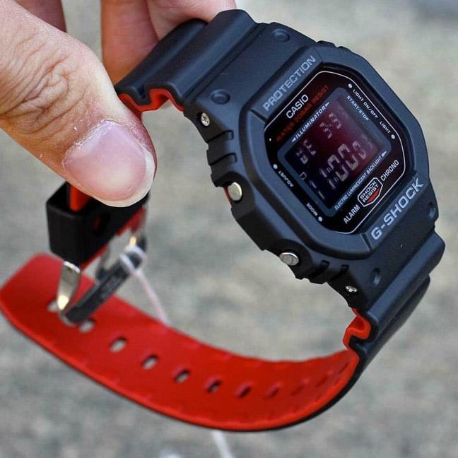 Наручные часы  Casio  G-Shock Casio DW-5600HR-1E (фото 13)