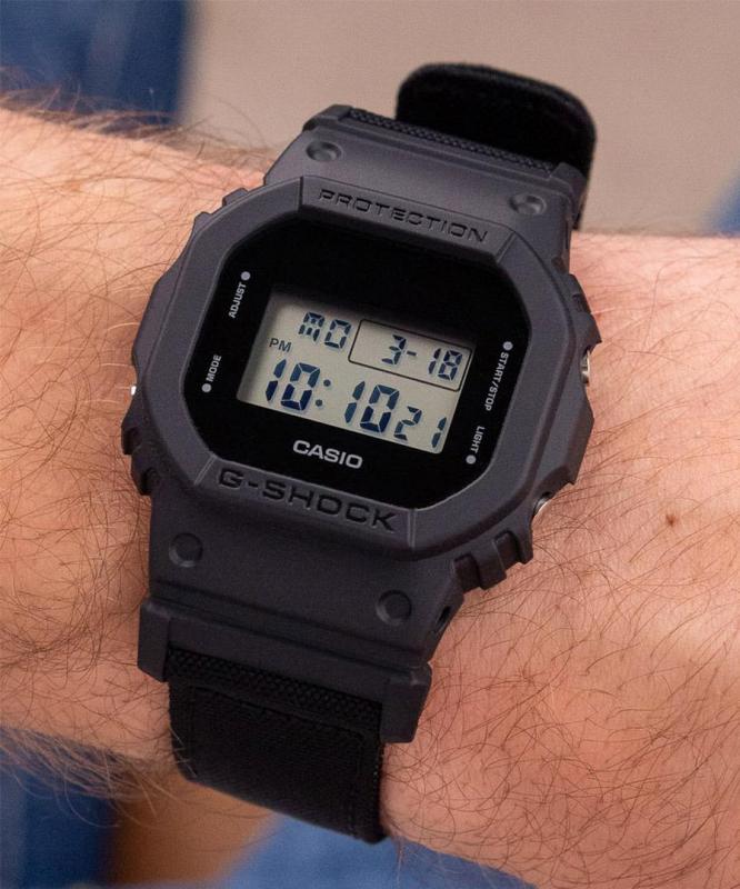 Наручные часы  Casio  G-Shock Casio DW-5600BCE-1E (фото 2)