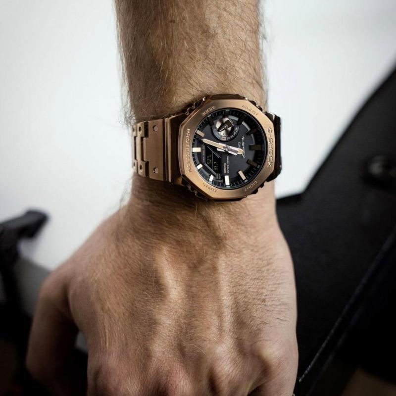 Наручные часы  Casio  G-Shock Casio GM-B2100GD-5A (фото 2)