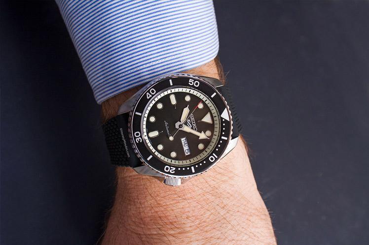 Наручные часы  Seiko  Seiko 5 Sports Seiko SRPD73K2 (фото 4)