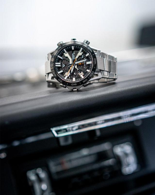 Наручные часы  Casio  Edifice Casio EQB-2000DB-1A (фото 9)