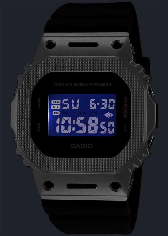 Наручные часы  Casio  G-Shock Casio GM-5600M-1 (фото 3)