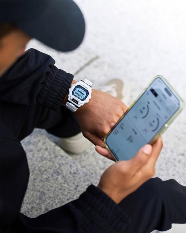 Наручные часы  Casio  G-Shock Casio GBD-200-7E (фото 2)