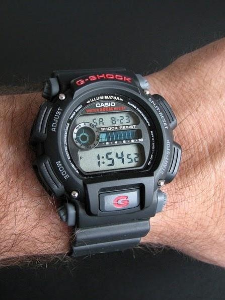 Casio DW-9052-1V