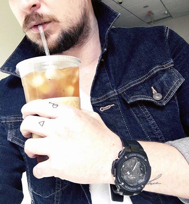 Наручные часы  Casio  G-Shock Casio GST-W300G-1A1 (фото 4)