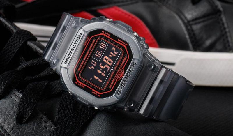 Наручные часы  Casio  G-Shock Casio DW-B5600G-1E (фото 8)