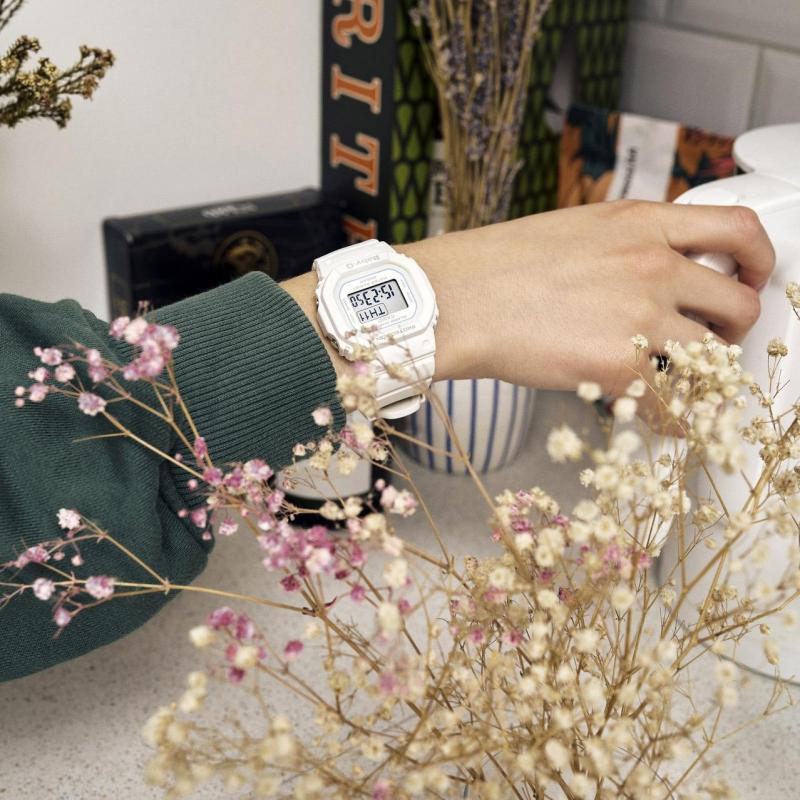 Наручные часы  Casio  Baby-G Casio BGD-560-7E (фото 9)