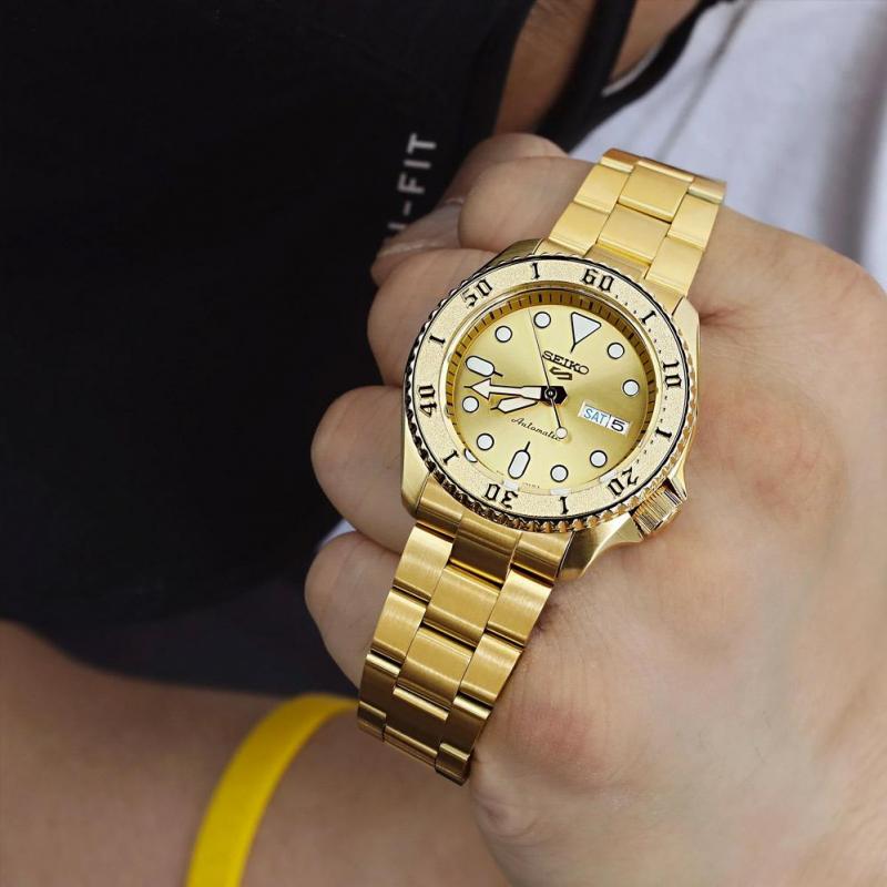 Наручные часы  Seiko  Seiko 5 Seiko SRPE74K1 (фото 11)