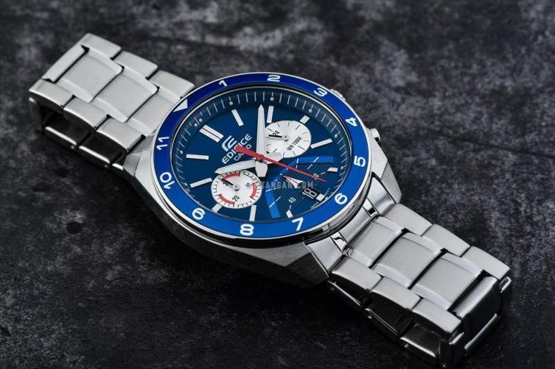 Наручные часы  Casio  Edifice Casio EFV-590D-2A (фото 3)